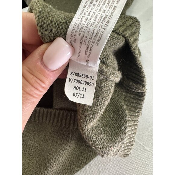 Old Navy Womens Olive Green V Neck V Back Sweater M Preppy Y2K Classic Minimal - Picture 6 of 8